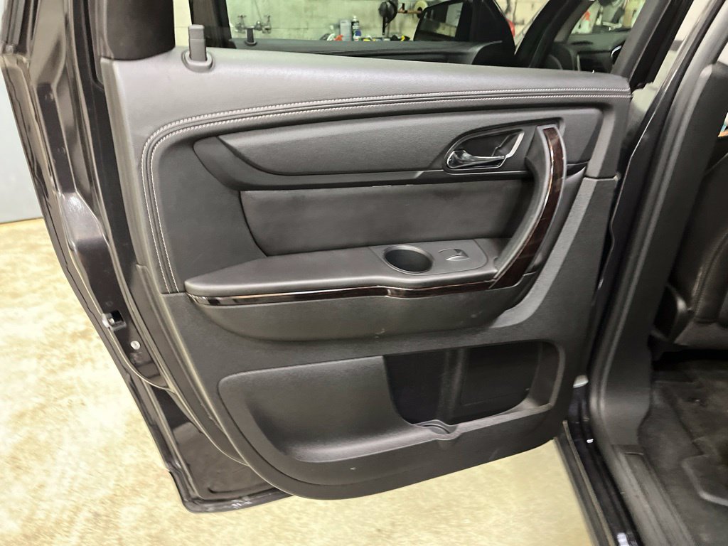 Used 2017 Chevrolet Traverse Premier AWD/4WD image 30