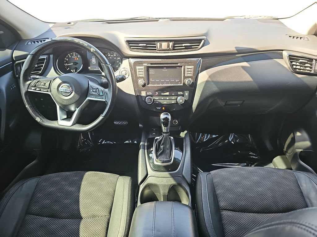 Used 2021 Nissan Rogue Sport SV w/ Technology Package AWD/4WD image 13