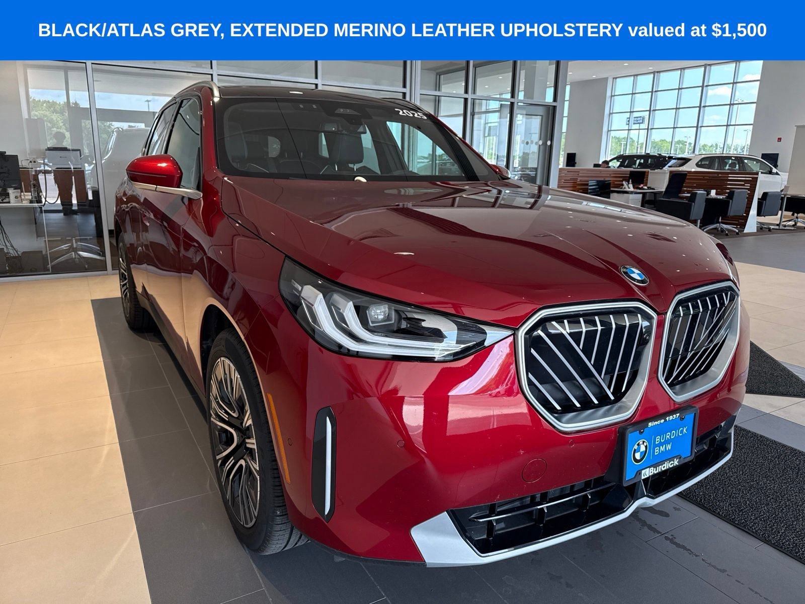 Used 2025 BMW X3 xDrive30i w/ Premium Package AWD/4WD image 3