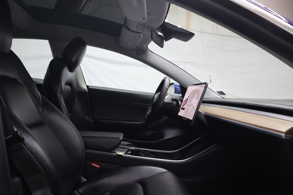 Used 2019 Tesla Model 3 Long Range image 9