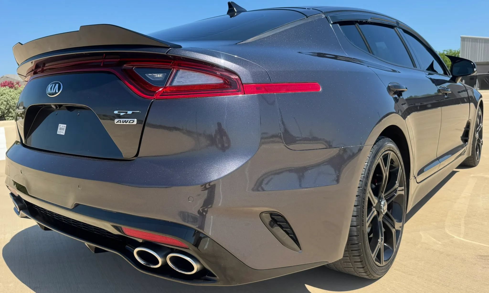 Used 2018 Kia Stinger GT1 AWD/4WD image 13