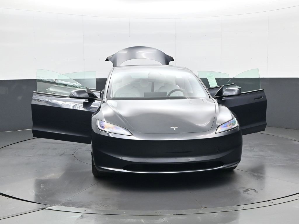 Used 2025 Tesla Model 3 Long Range image 34