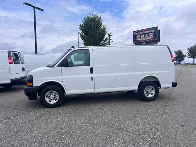 New 2025 Chevrolet Express 3500 Work Van w/ Driver Convenience Package image 11