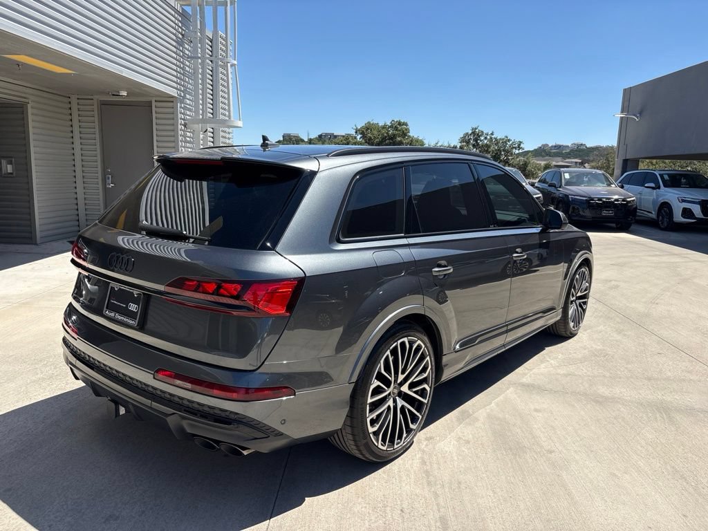 Used 2025 Audi SQ7 Prestige AWD/4WD image 6