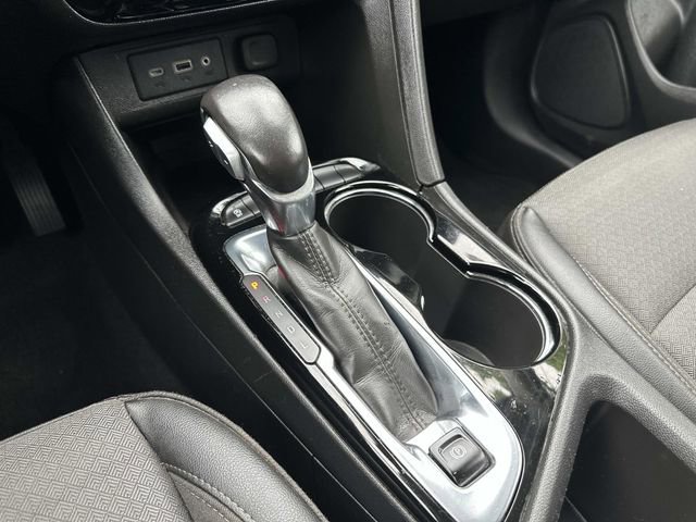 Used 2021 Buick Encore GX Select w/ Sport Touring Package FWD image 26