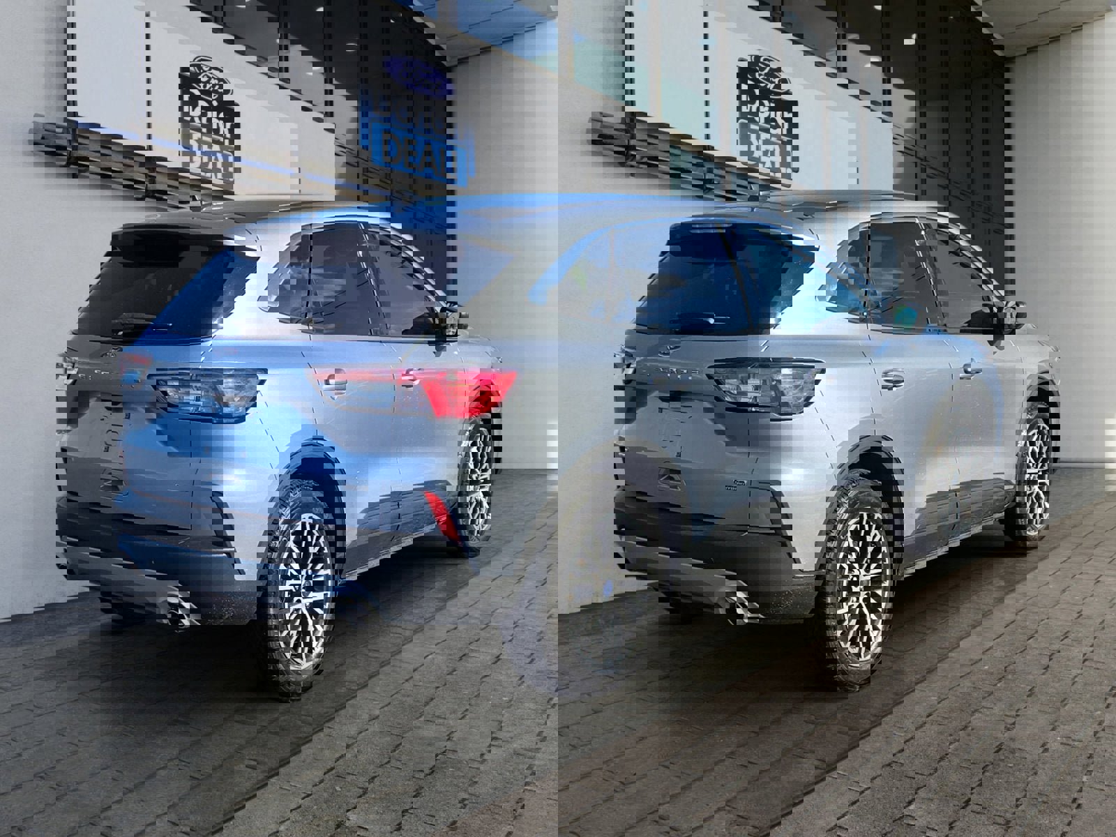 Certified 2022 Ford Escape SE w/ Convenience Package image 3