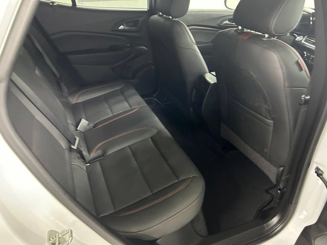 Used 2024 Chevrolet Trax RS w/ Sunroof Package FWD image 14