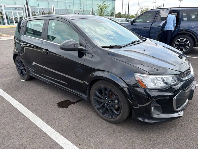 Used 2019 Chevrolet Sonic Premier w/ Driver Confidence Package FWD image 3