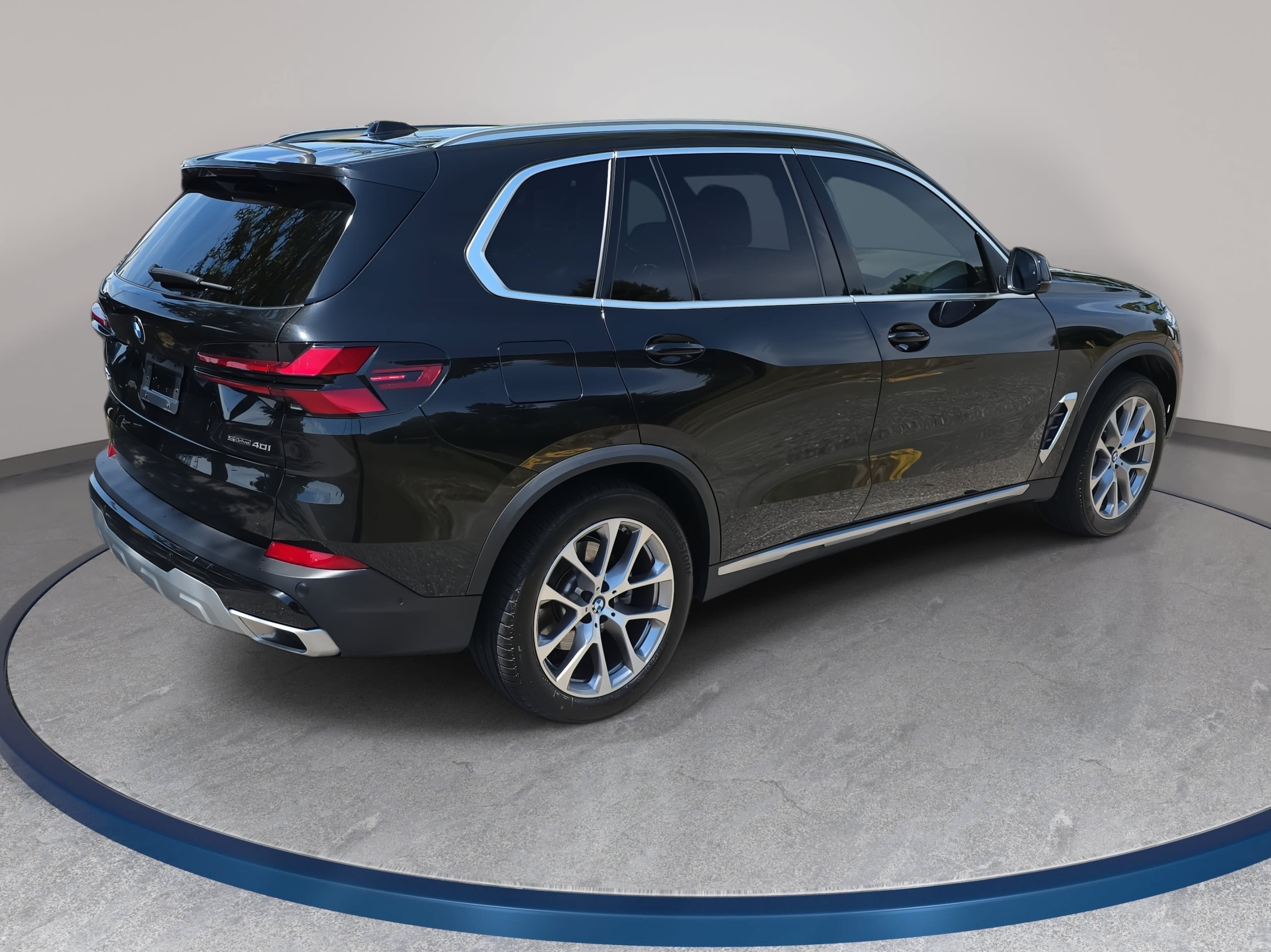 Used 2025 BMW X5 sDrive40i w/ Executive Package RWD image 5