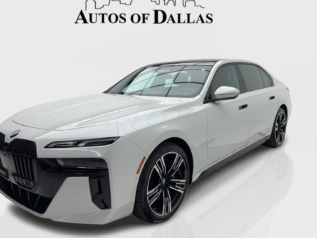 Used 2023 BMW 760i xDrive AWD/4WD image 4