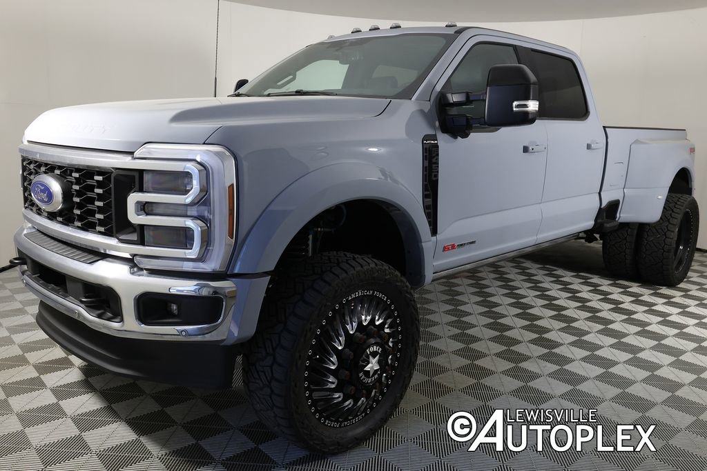 Used 2025 Ford F450 Platinum w/ FX4 Off-Road Package image 10