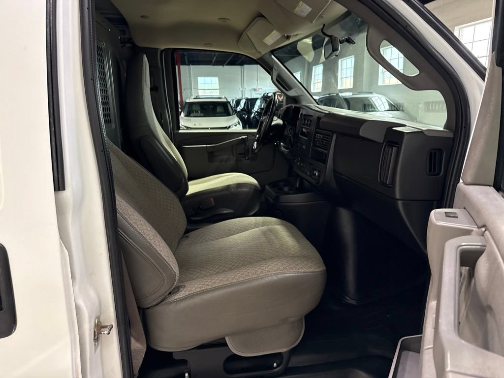 Used 2020 Chevrolet Express 2500 w/ Driver Convenience Package RWD image 31