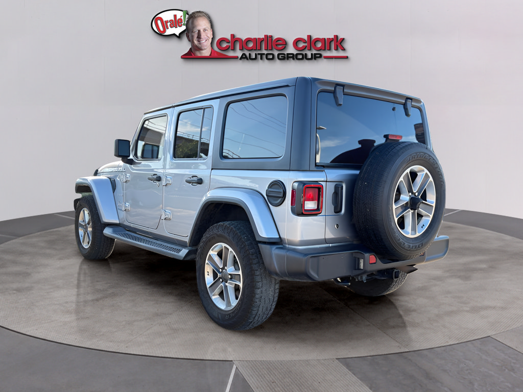 Used 2020 Jeep Wrangler Unlimited Sahara AWD/4WD image 3