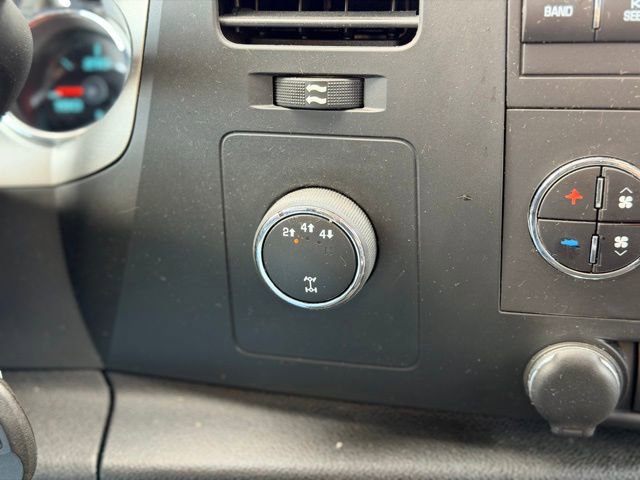Used 2013 Chevrolet Silverado 2500 LT w/ Interior Plus Package image 12