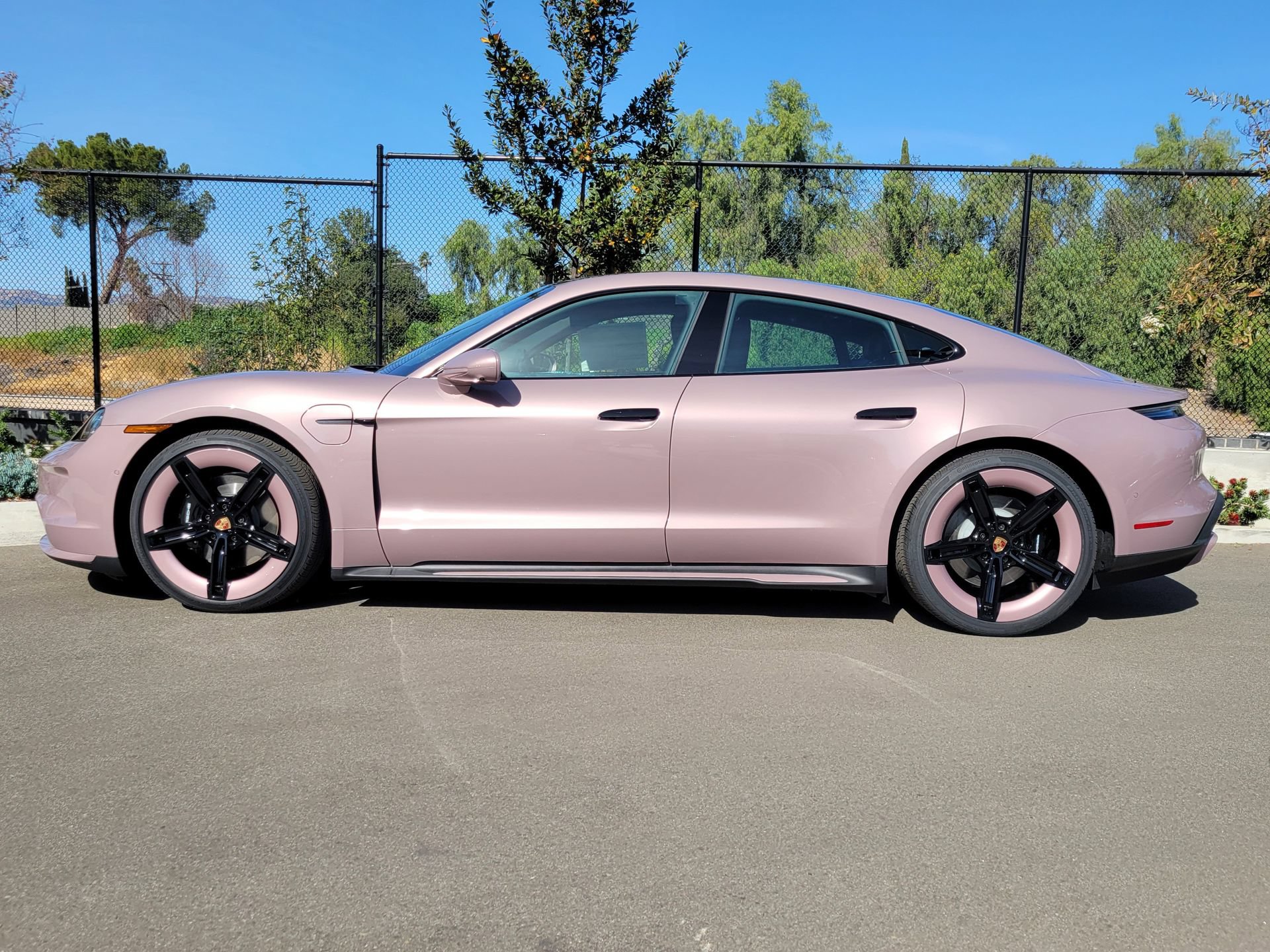 New 2026 Porsche Taycan 4S AWD/4WD image 2