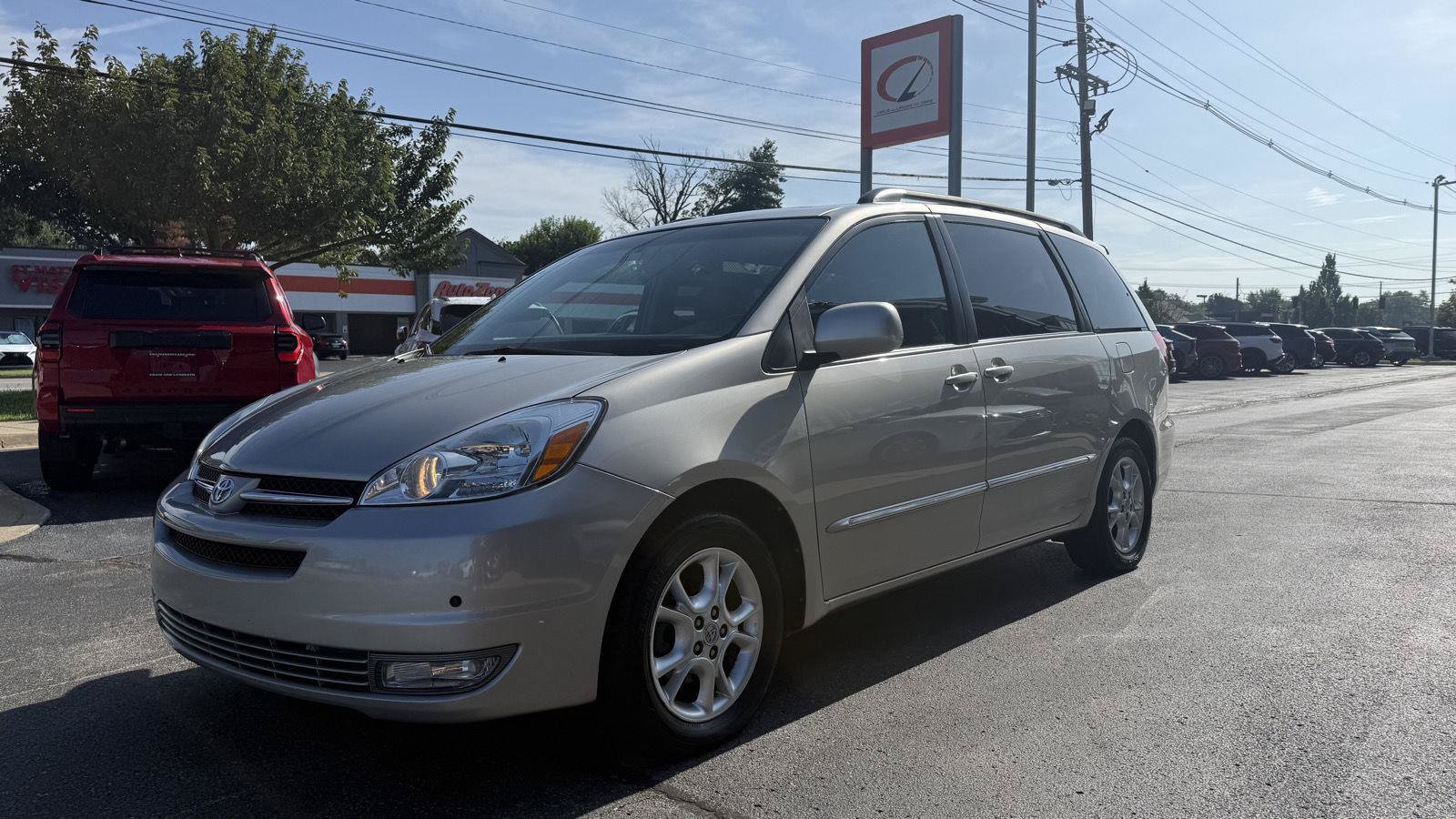 Used 2004 Toyota Sienna XLE Limited FWD image 8