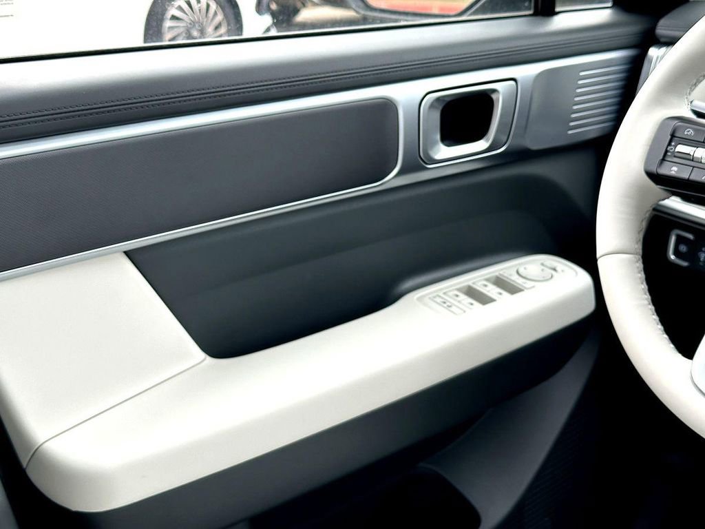New 2026 Hyundai Santa Fe SE FWD image 18