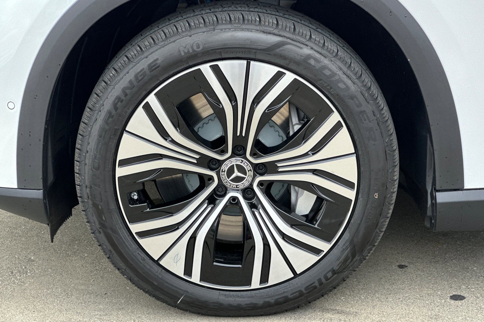 New 2025 Mercedes-Benz EQE 350+ 4MATIC SUV image 11