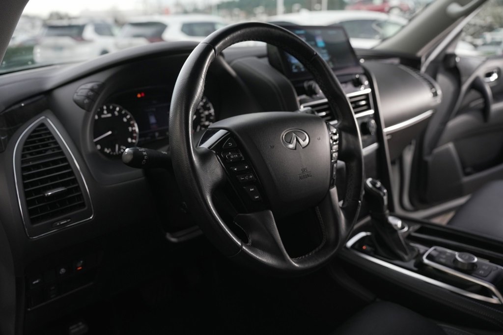 Used 2024 INFINITI QX80 Luxe image 16