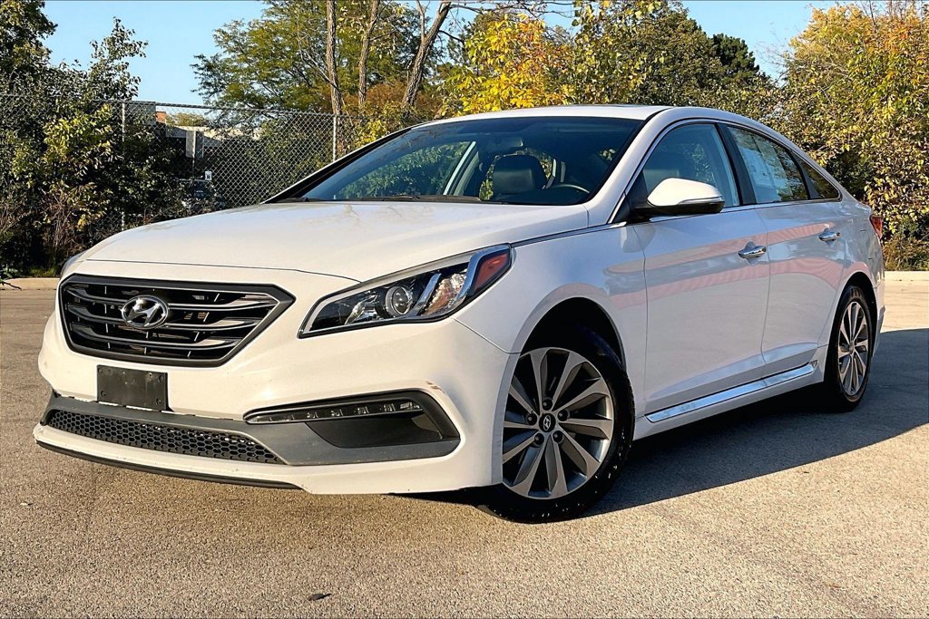 Used 2017 Hyundai Sonata Sport w/ Value Edition Package 02 FWD image 2