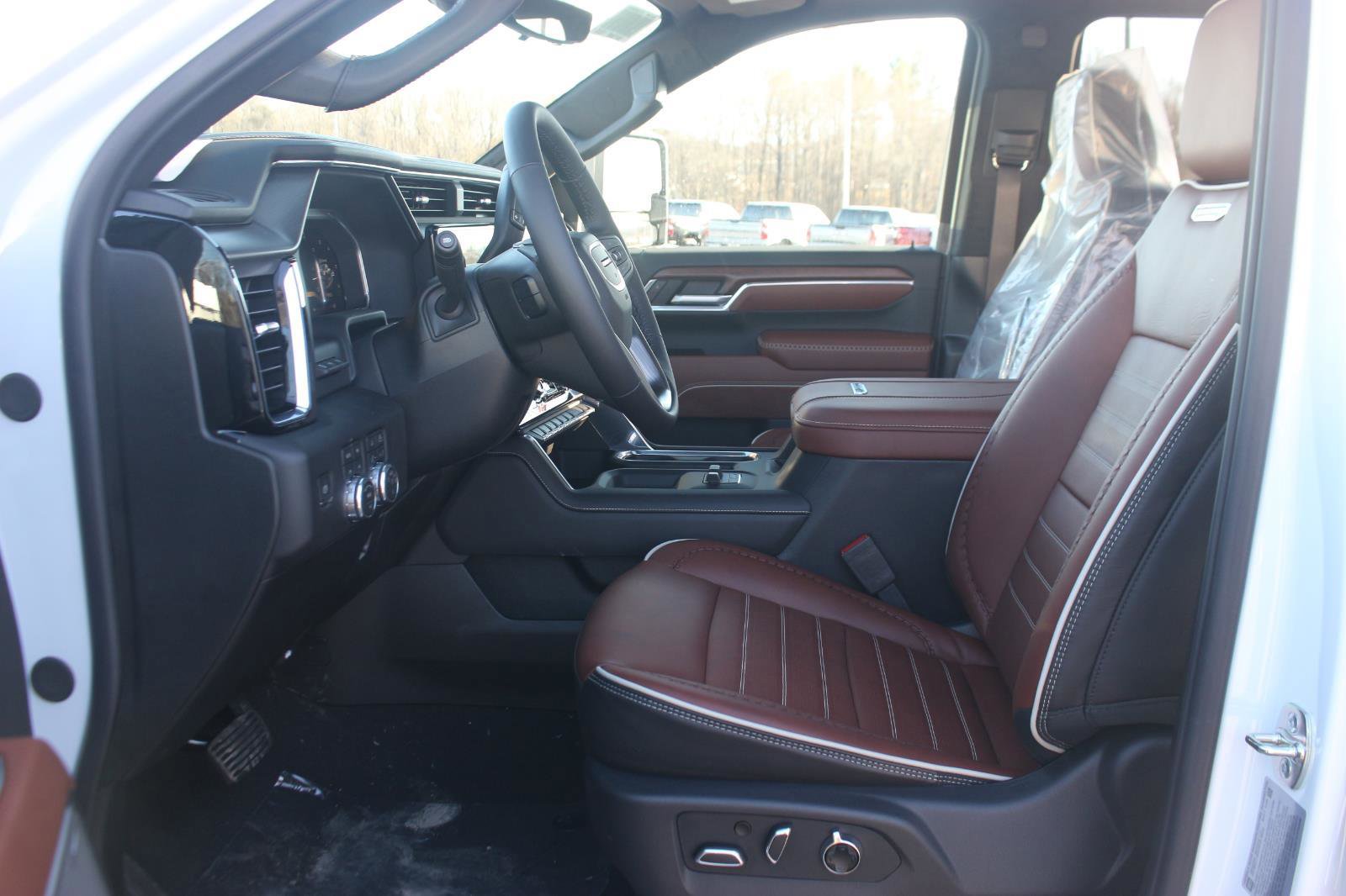 New 2026 GMC Sierra 2500 Denali Ultimate image 13