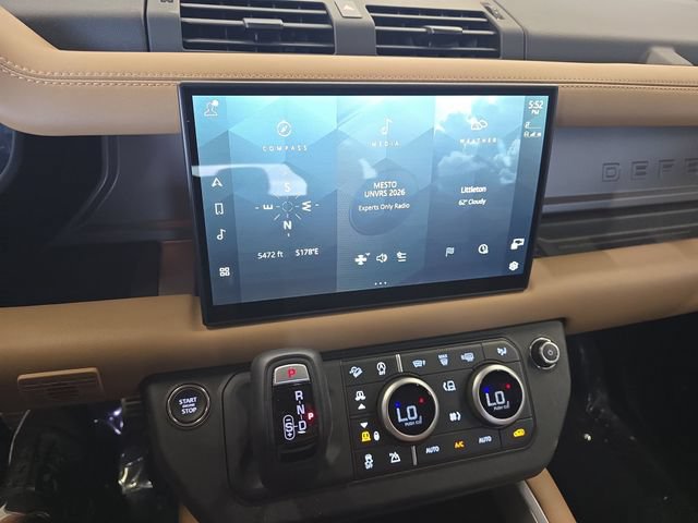 Certified 2025 Land Rover Defender 110 V8 AWD/4WD image 22