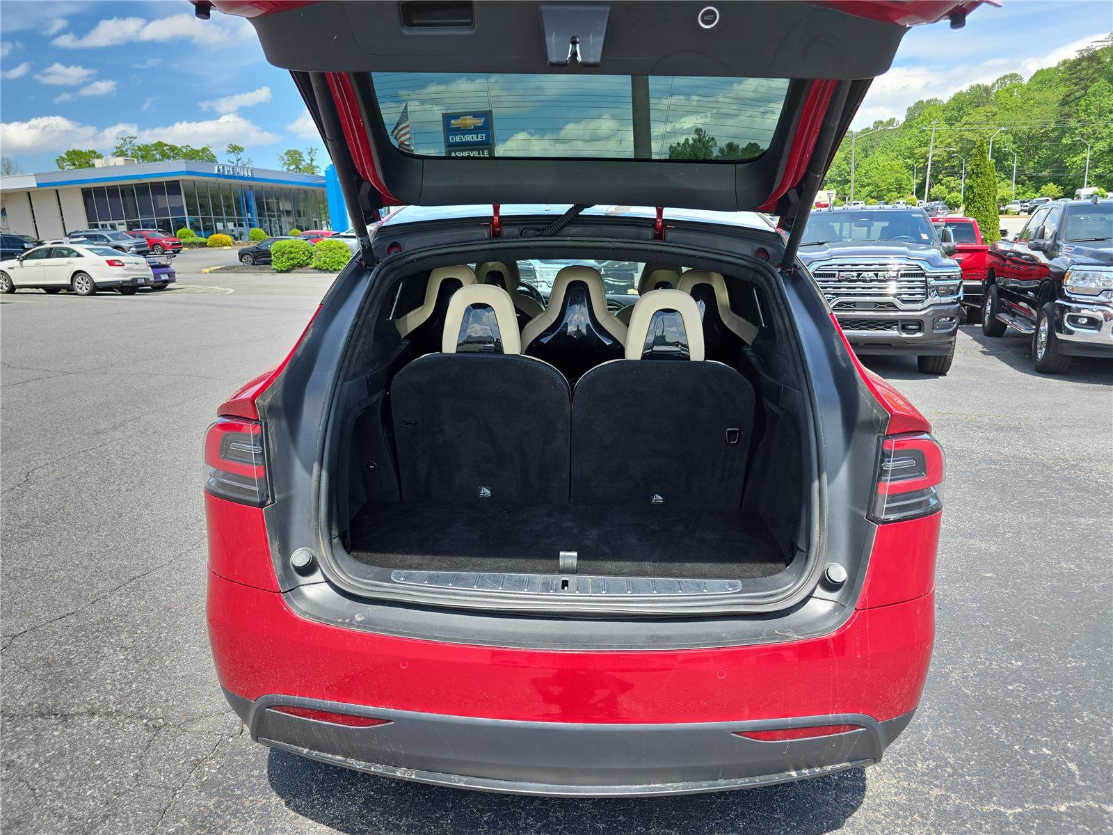 Used 2016 Tesla Model X 75D AWD/4WD image 5