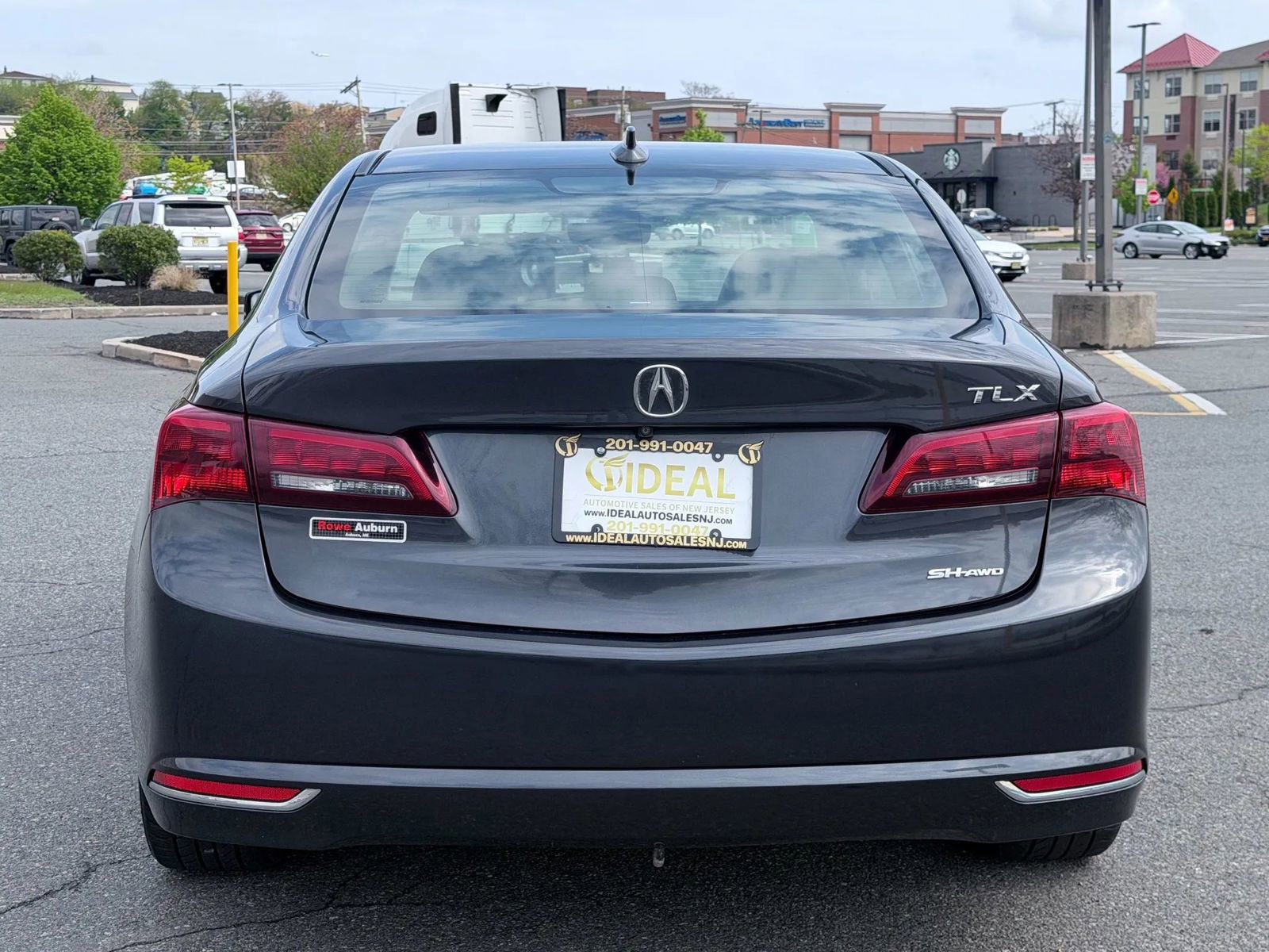 Used 2015 Acura TLX V6 SH-AWD w/ Technology Pkg image 4