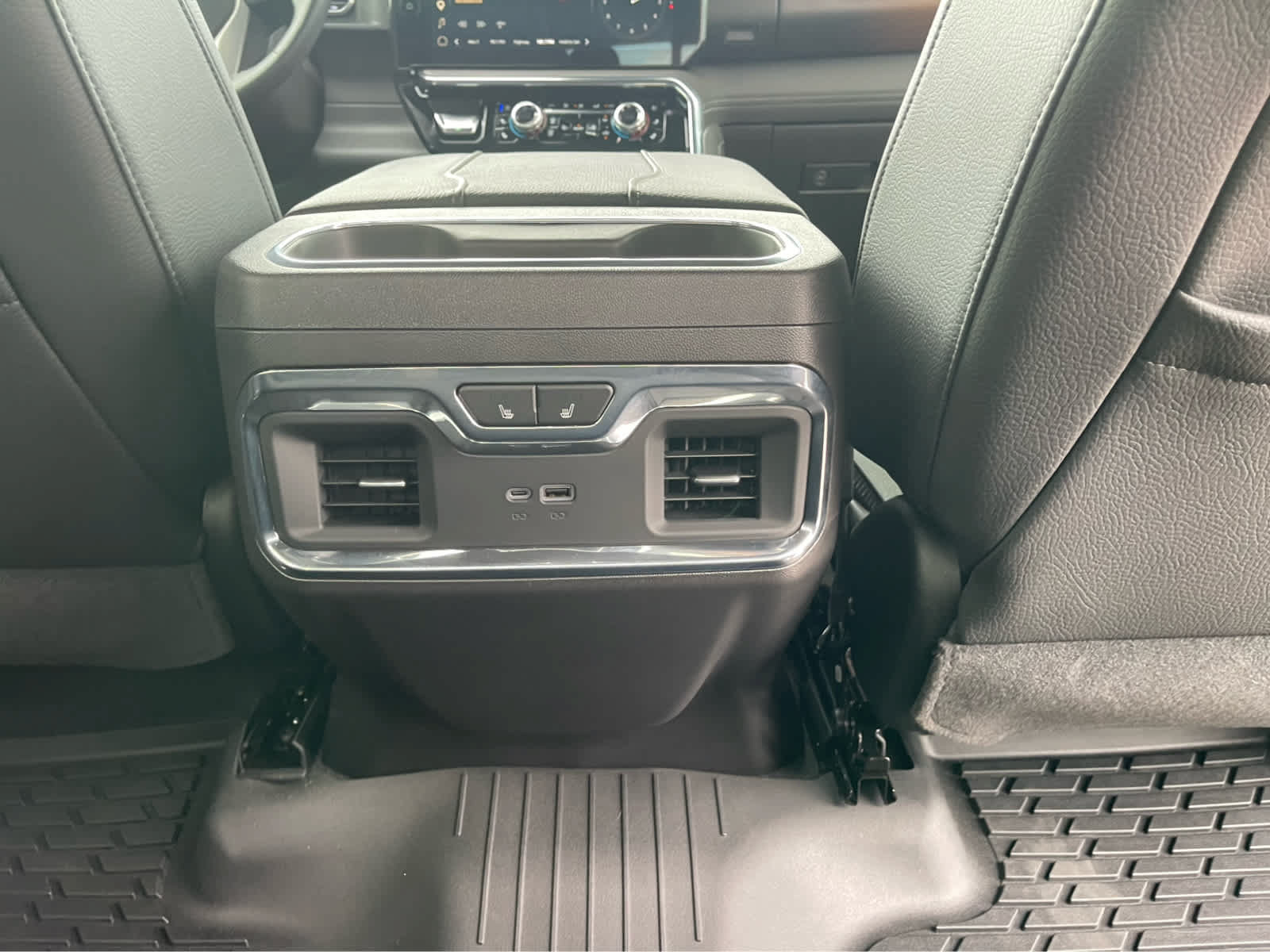 Used 2025 GMC Sierra 1500 Denali w/ Denali Reserve Package AWD/4WD image 27