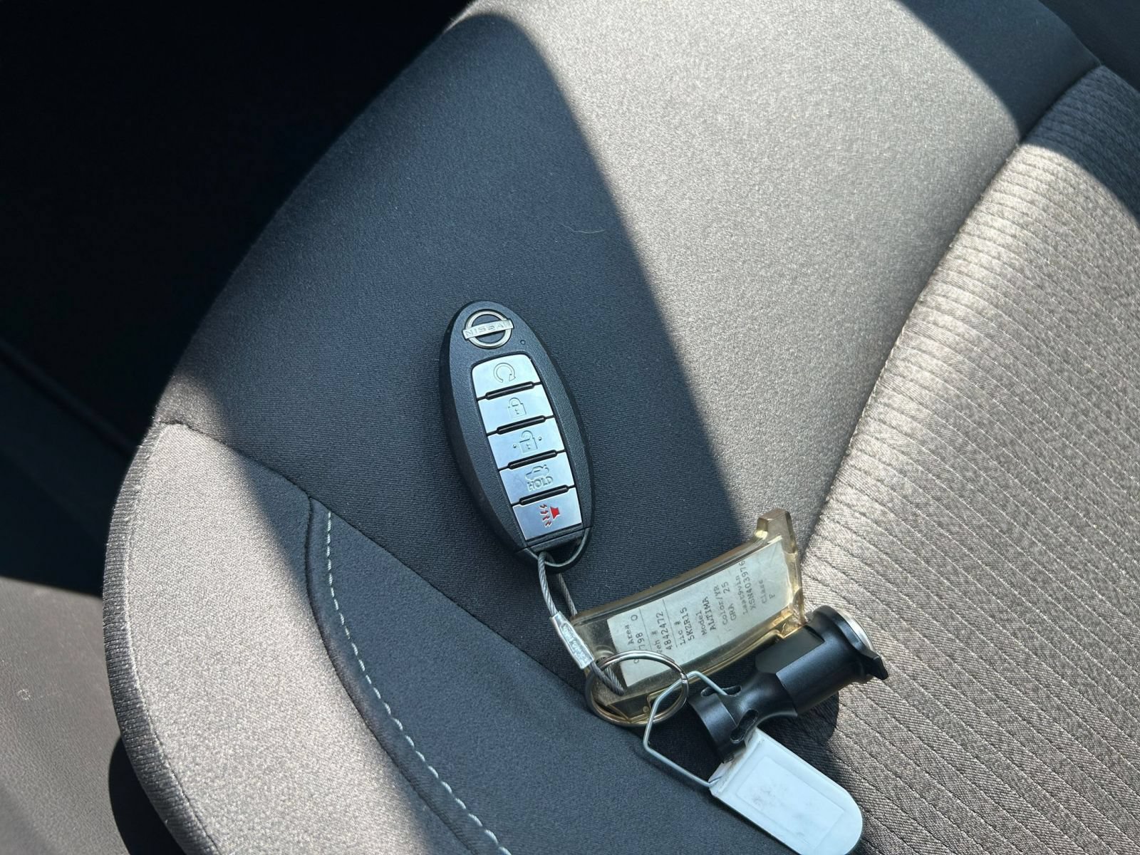 Used 2025 Nissan Altima 2.5 SV FWD image 18