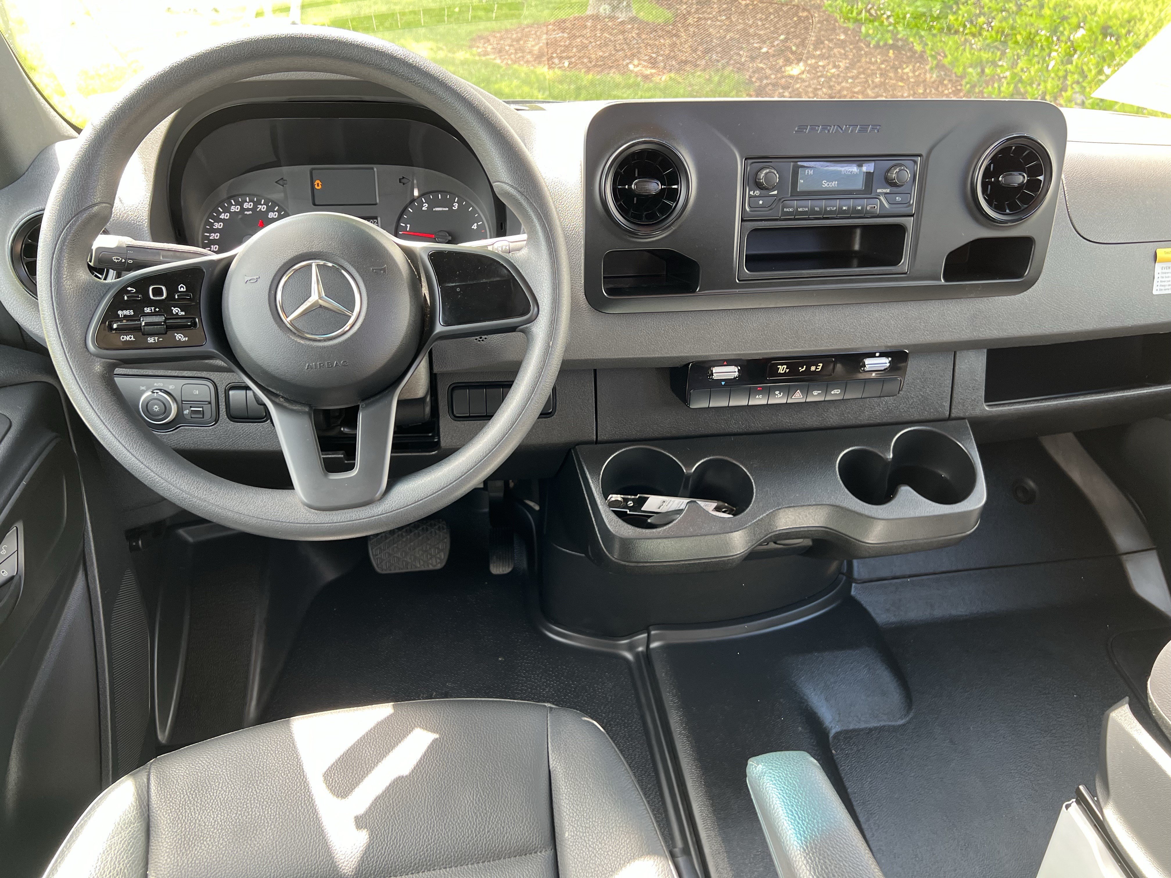Used 2022 Mercedes-Benz Sprinter 2500 image 30