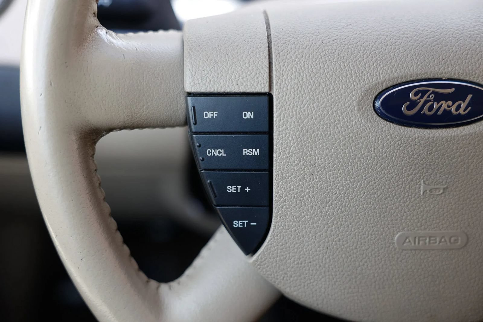 Used 2007 Ford Freestyle Limited FWD image 28
