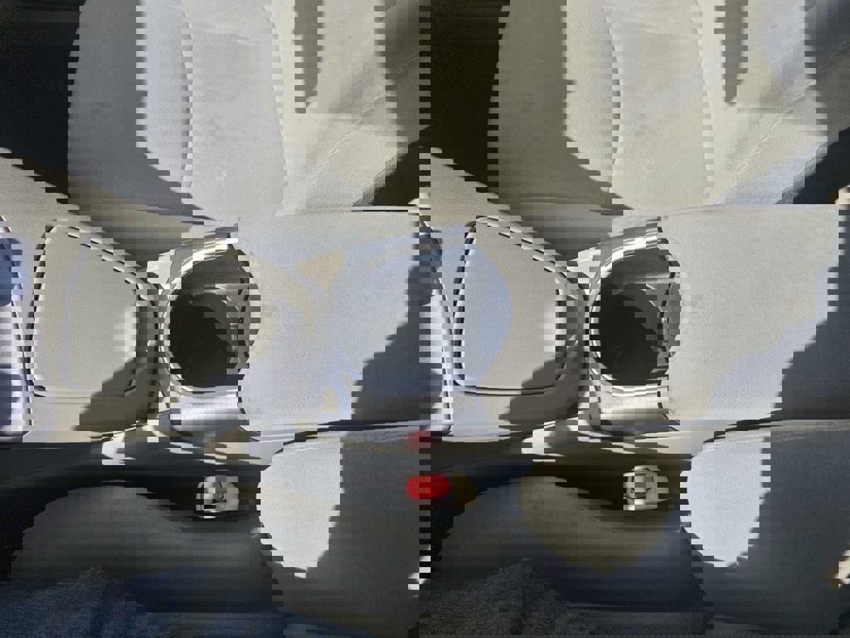 Used 2015 Toyota Prius Two FWD image 17