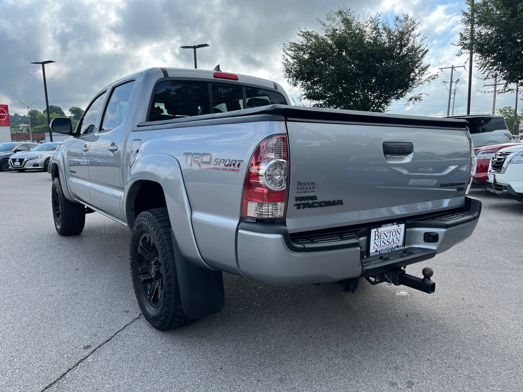 Used 2015 Toyota Tacoma PreRunner w/ TRD Sport Package RWD image 2