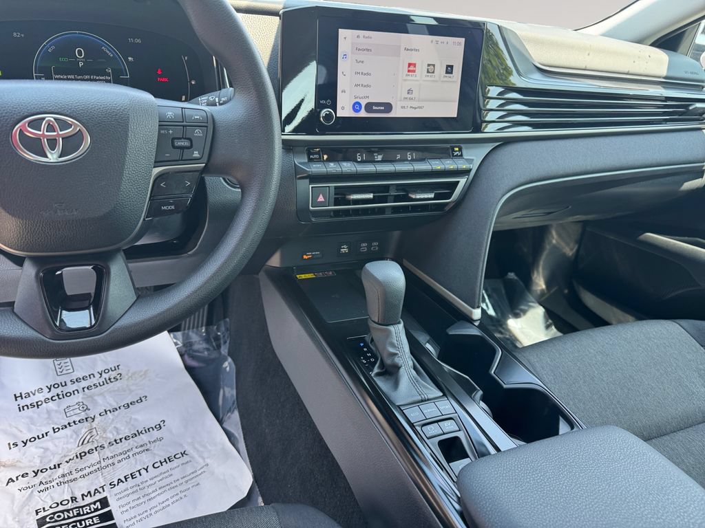 Used 2025 Toyota Camry LE FWD image 10