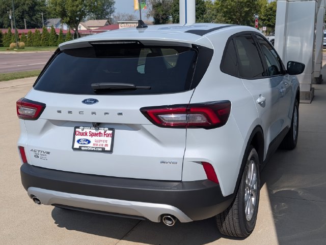 New 2026 Ford Escape Active w/ Cold Weather Package AWD/4WD image 8