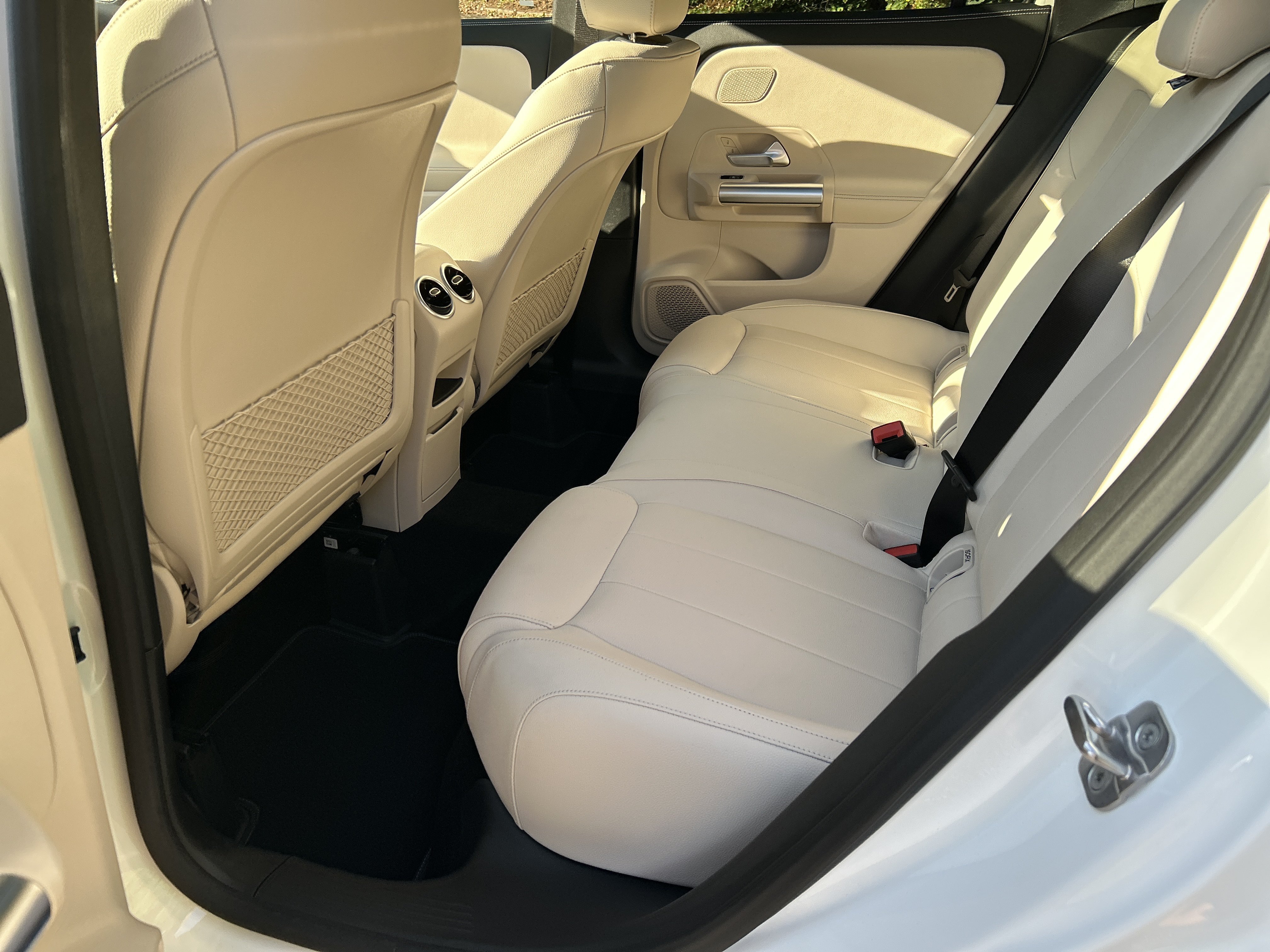 New 2026 Mercedes-Benz GLA 250 image 35
