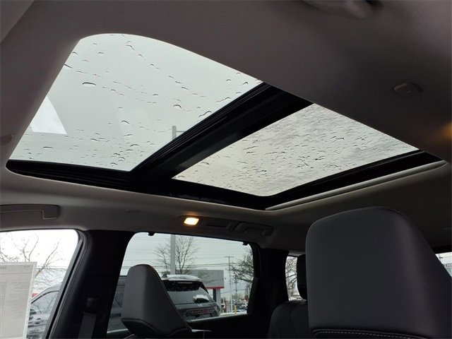 New 2026 INFINITI QX60 Luxe w/ Family Package image 12