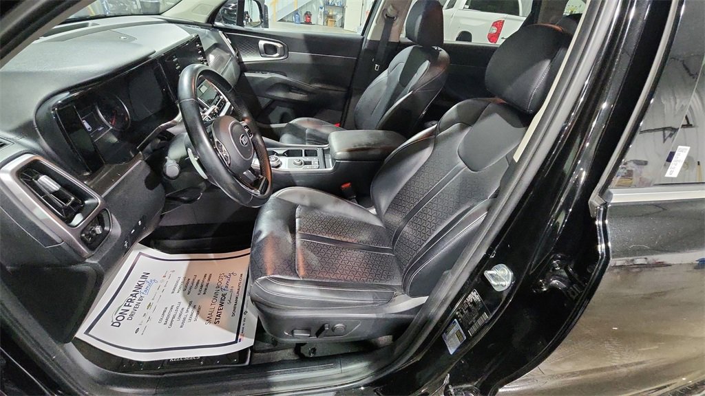 Used 2021 Kia Sorento S image 15