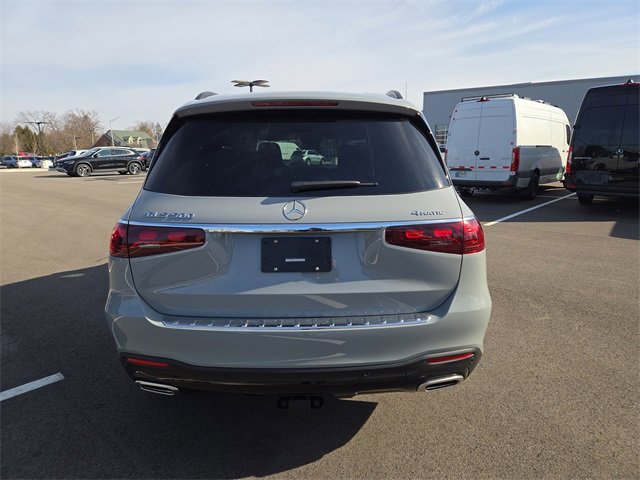 New 2026 Mercedes-Benz GLS 580 4MATIC image 4