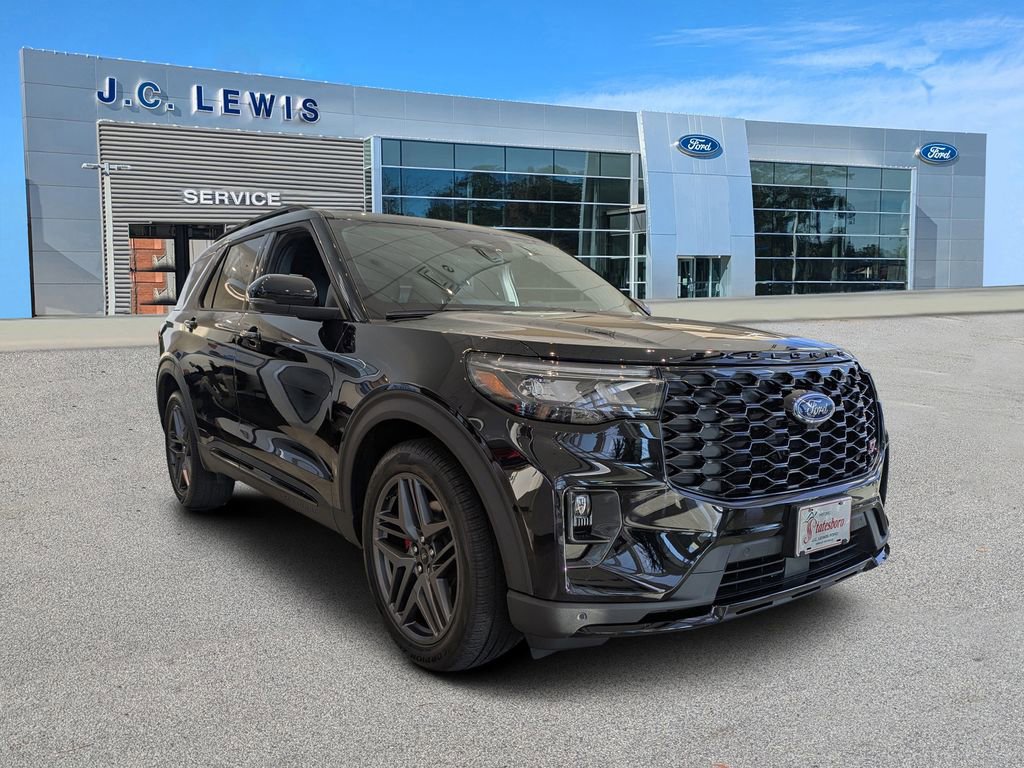 New 2026 Ford Explorer ST w/ Sun And Sound Package
