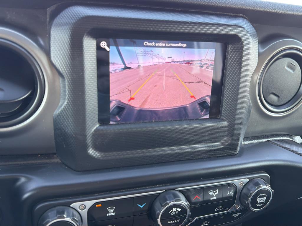 Used 2023 Jeep Gladiator Sport image 25