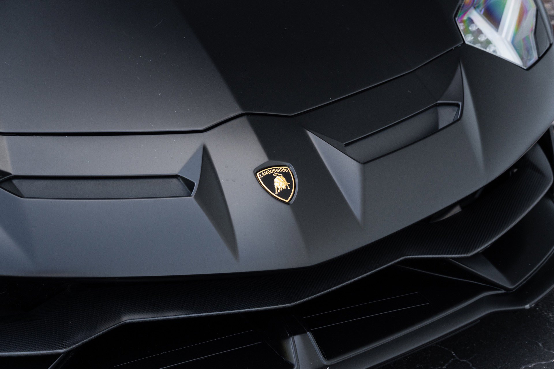 Used 2020 Lamborghini Aventador SVJ AWD/4WD image 14