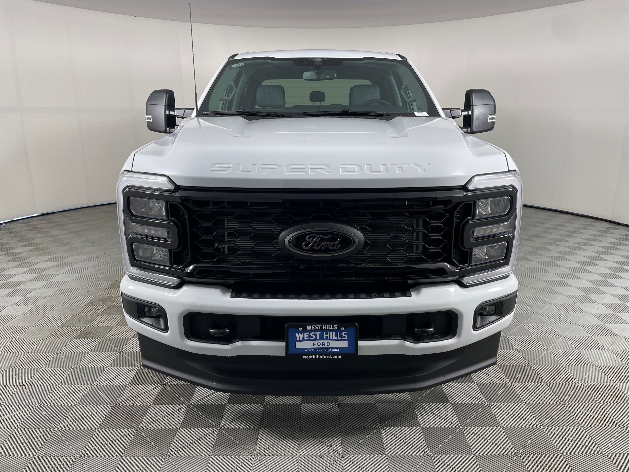 New 2026 Ford F250 XLT w/ XLT Premium Package AWD/4WD image 17