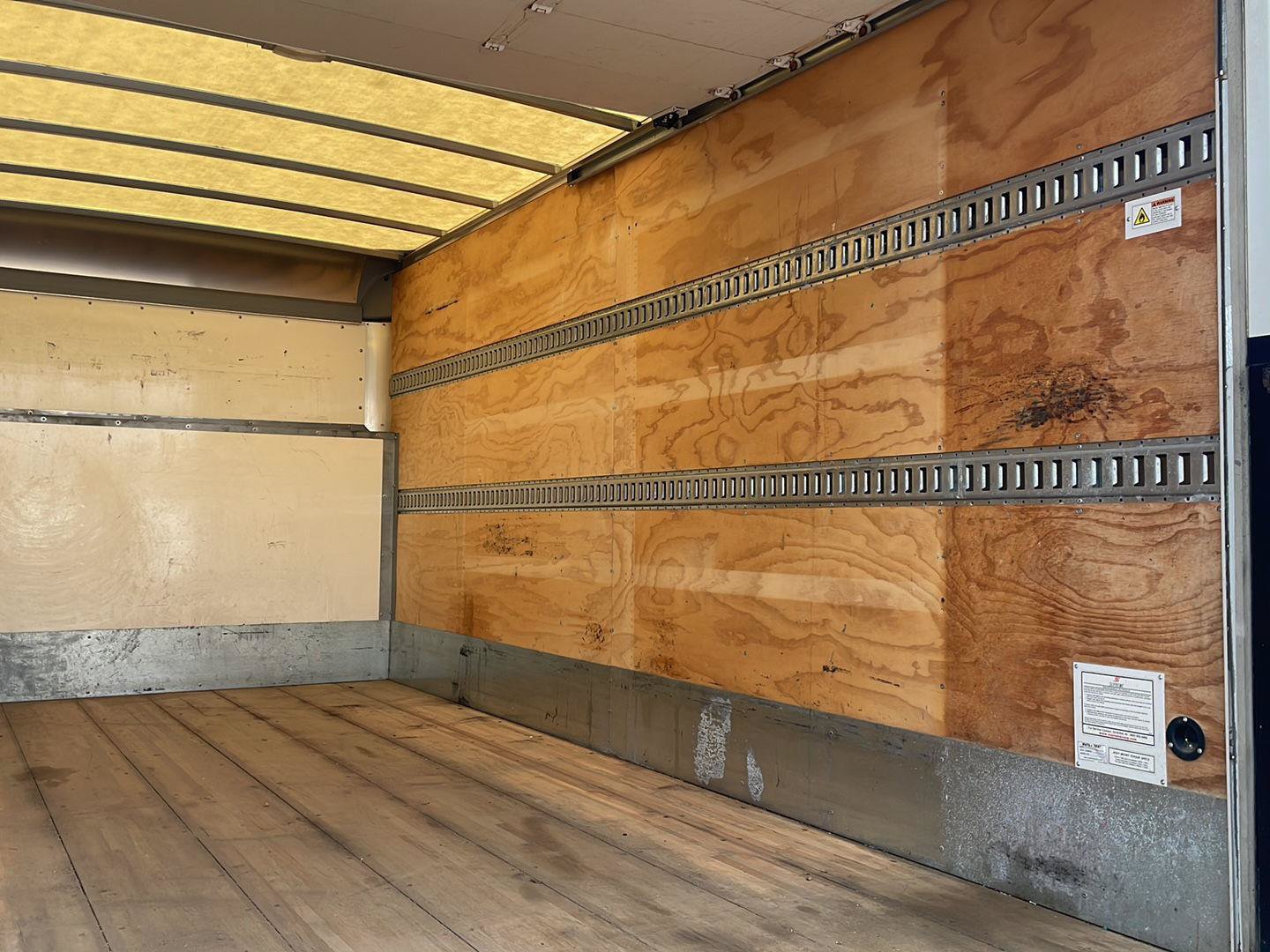 Used 2021 Chevrolet Express 4500 Extended w/ Power Convenience Package RWD image 28