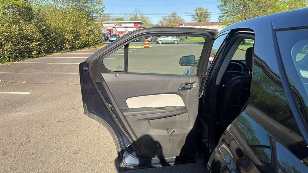Used 2015 Chevrolet Equinox LS w/ LPO, Protection Package FWD image 22