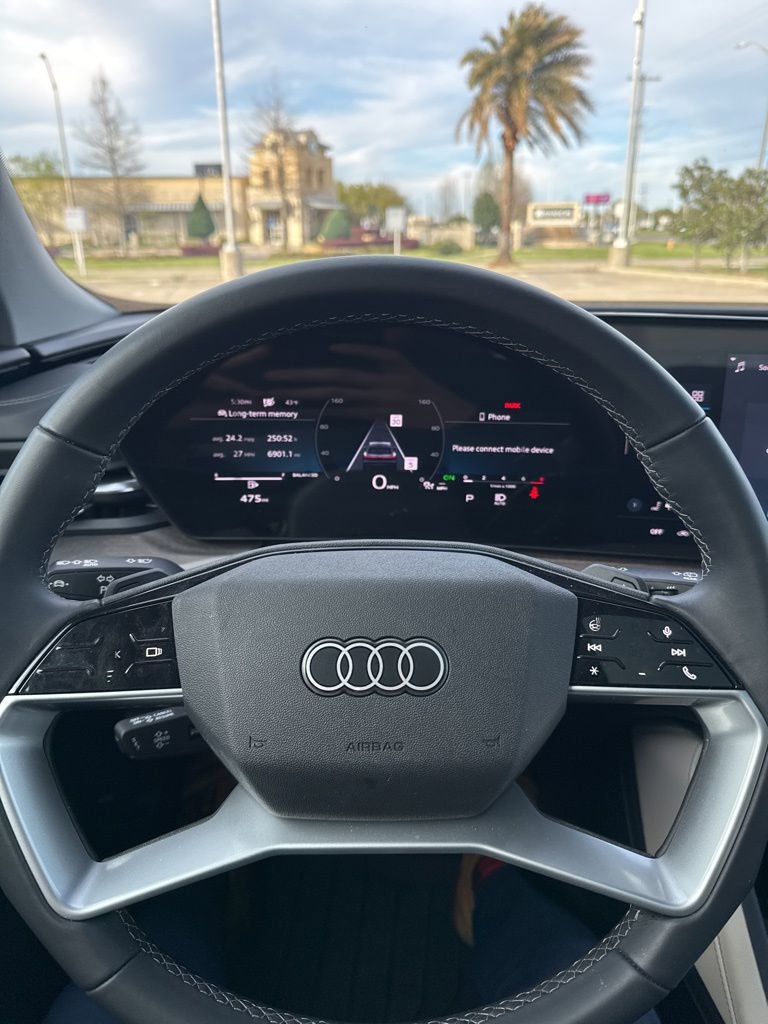 Used 2025 Audi Q5 2.0T Premium Plus w/ Premium Plus image 7