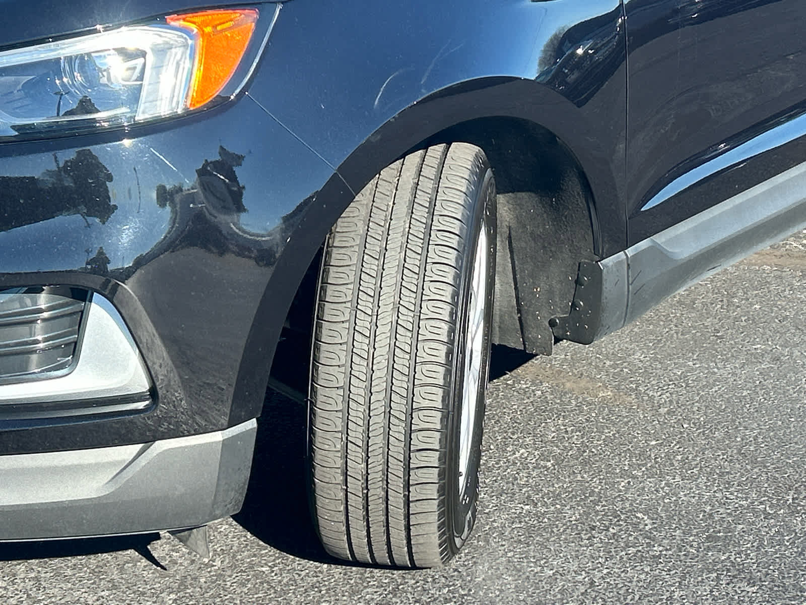 Used 2023 Ford Edge SEL image 46