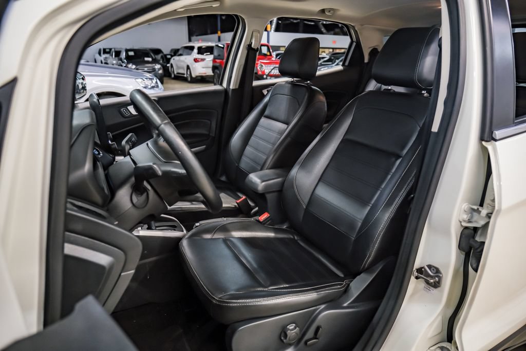 Used 2021 Ford EcoSport Titanium FWD image 34