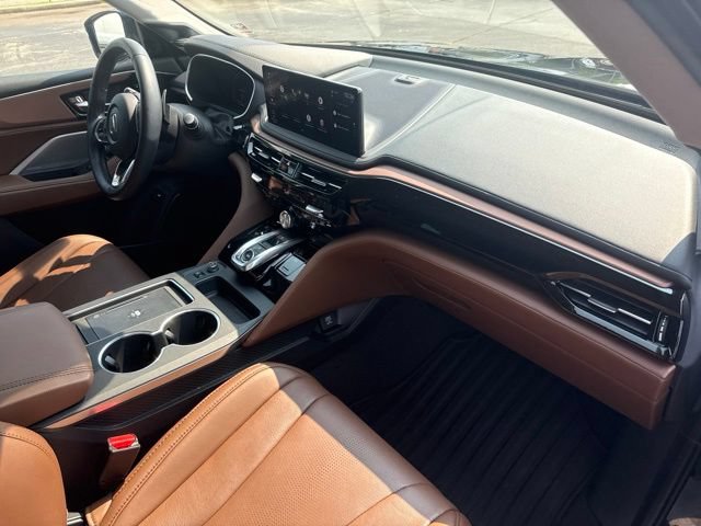 Used 2025 Acura MDX w/ Technology Package FWD image 15